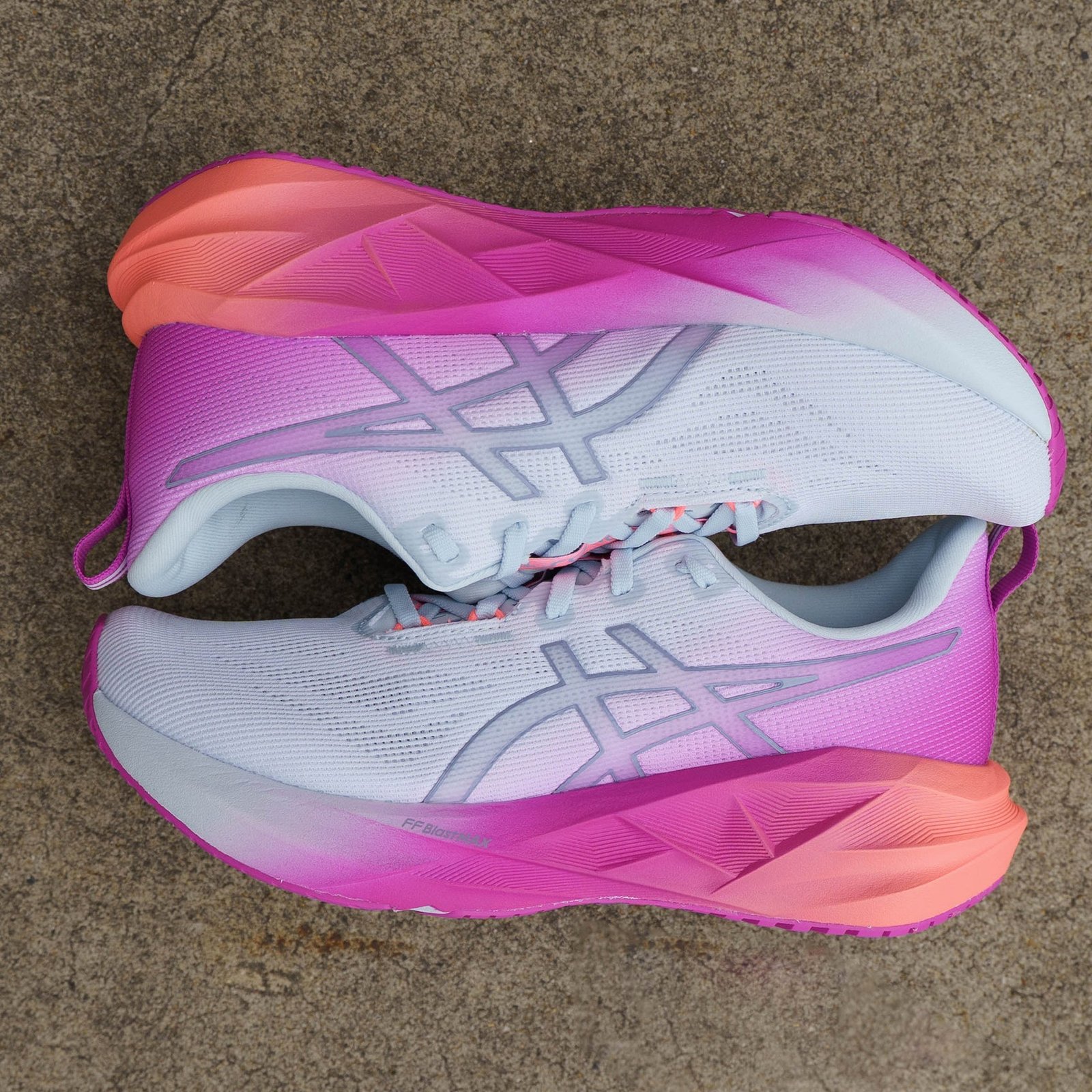Womens ASICS Novablast 5 - Image 2