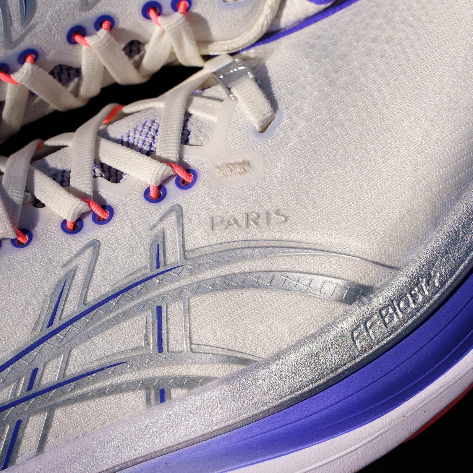 Unisex ASICS GEL-Nimbus 28 Paris - Image 4