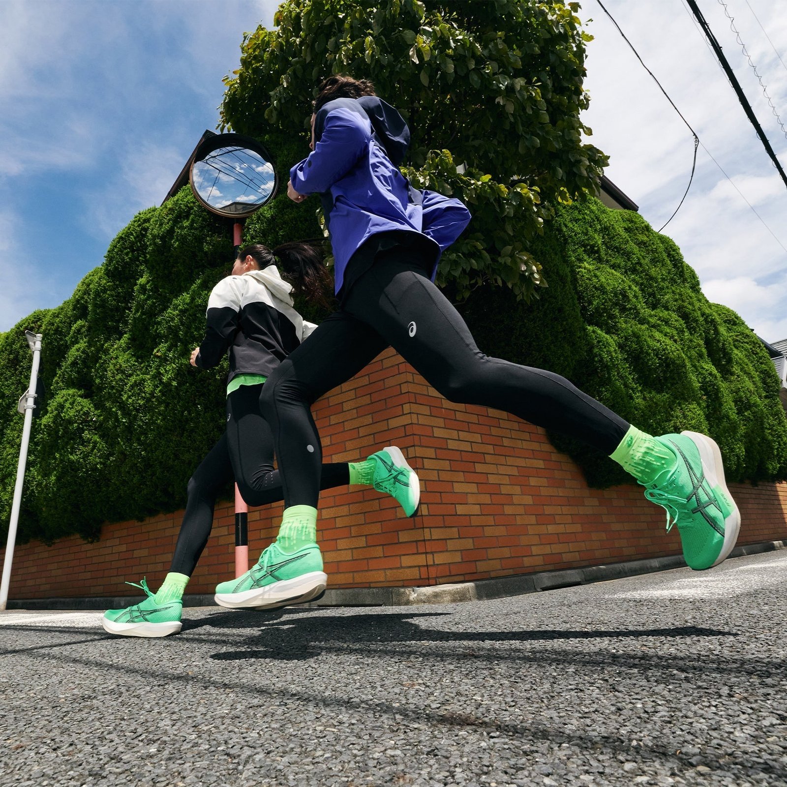 Unisex ASICS Magic Speed 5 - Image 3