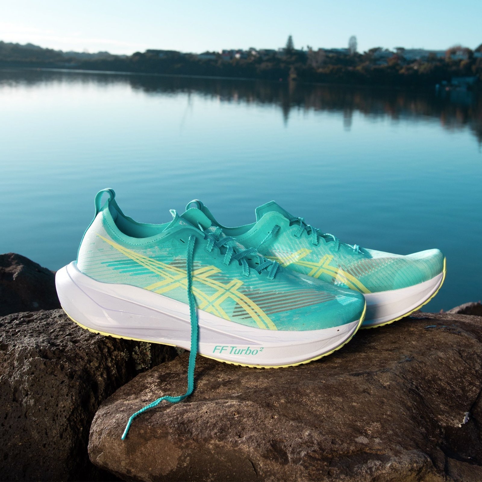 Unisex ASICS Megablast - Image 3