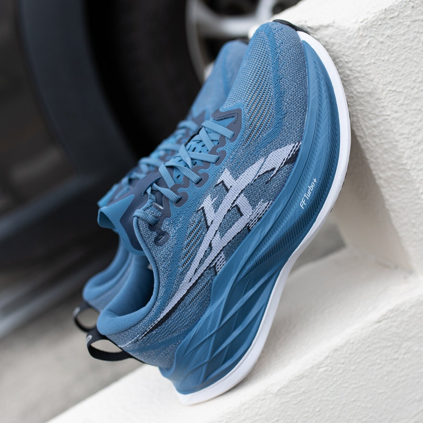 Unisex ASICS Superblast 2 - Image 2